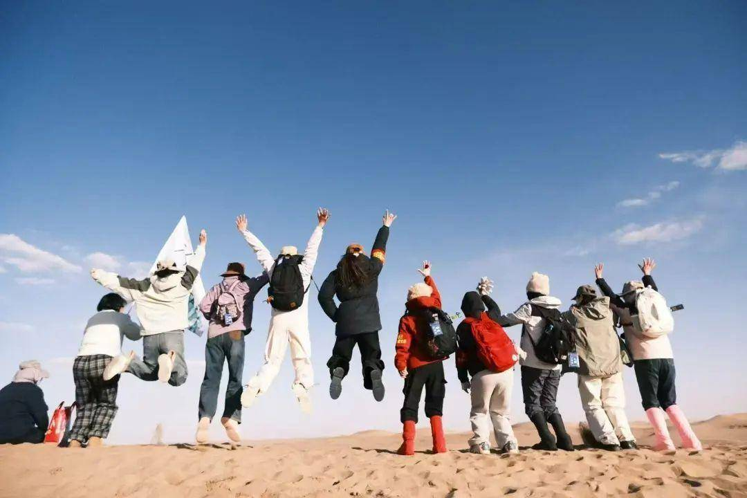 从后斗门到荒漠：我追着少年们种春天..