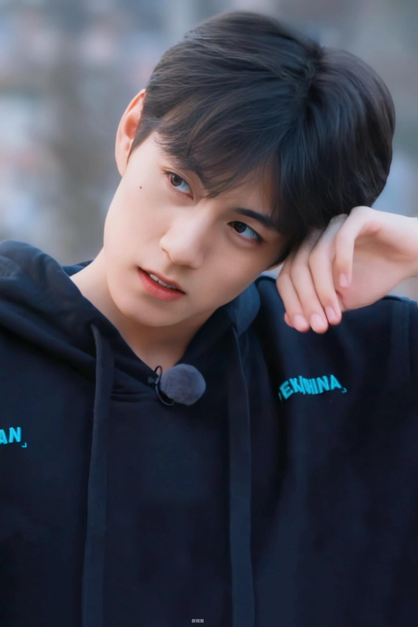 理性温柔皆藏锋：我眼中的赵一博