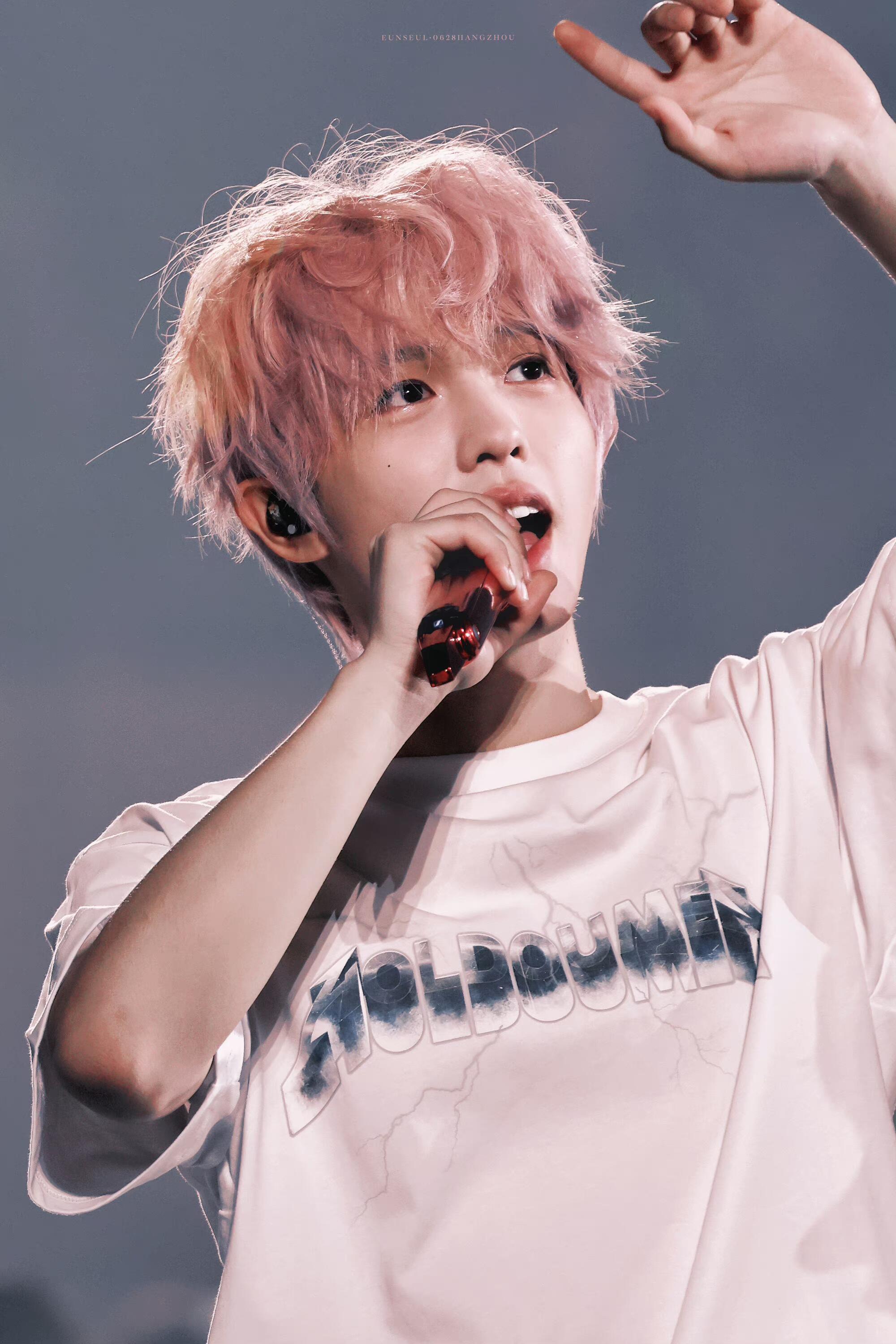 微光成炬 温柔成诗：我眼中的李昊