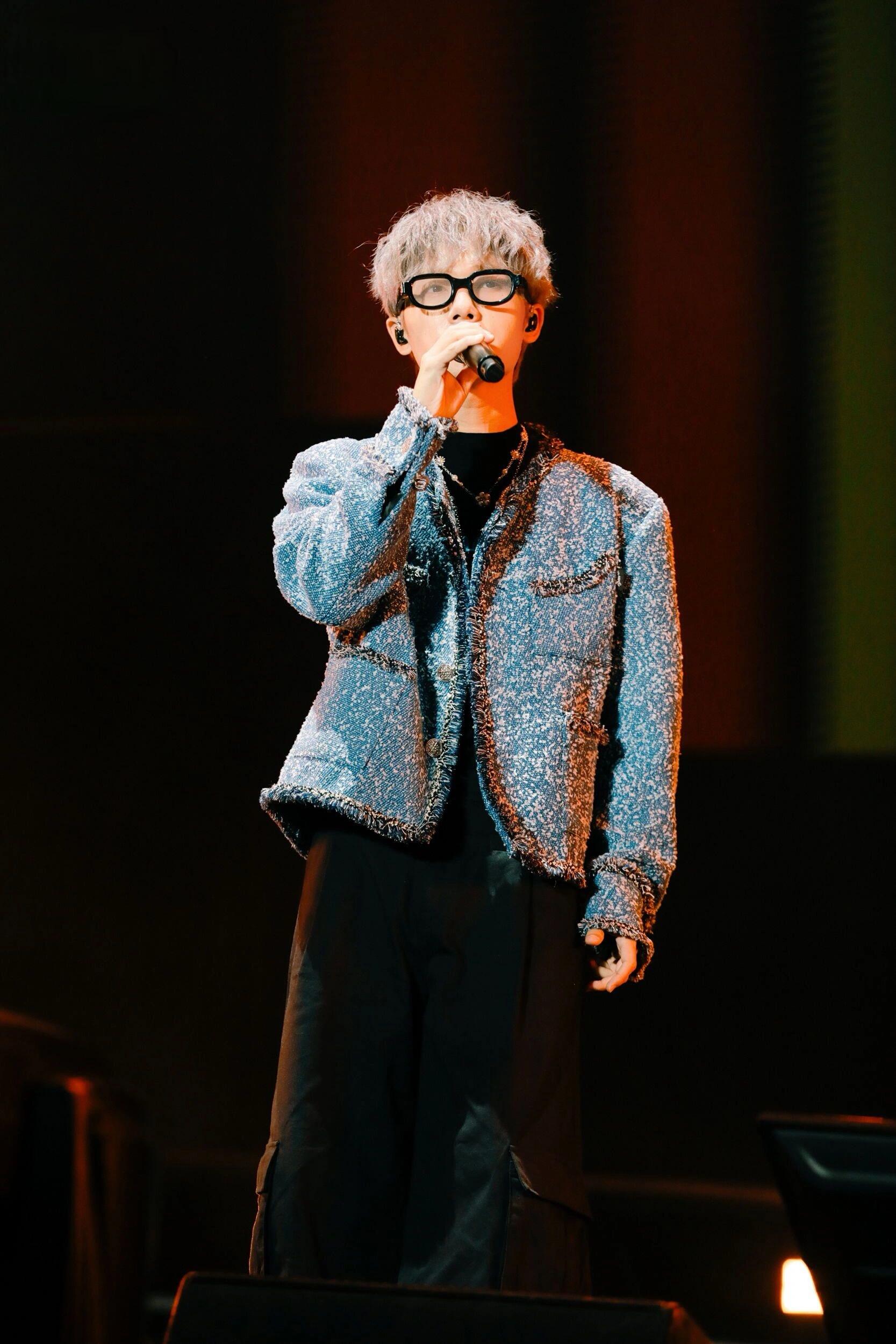 磐石为骨，温柔为裳：我眼中的蒋敦豪