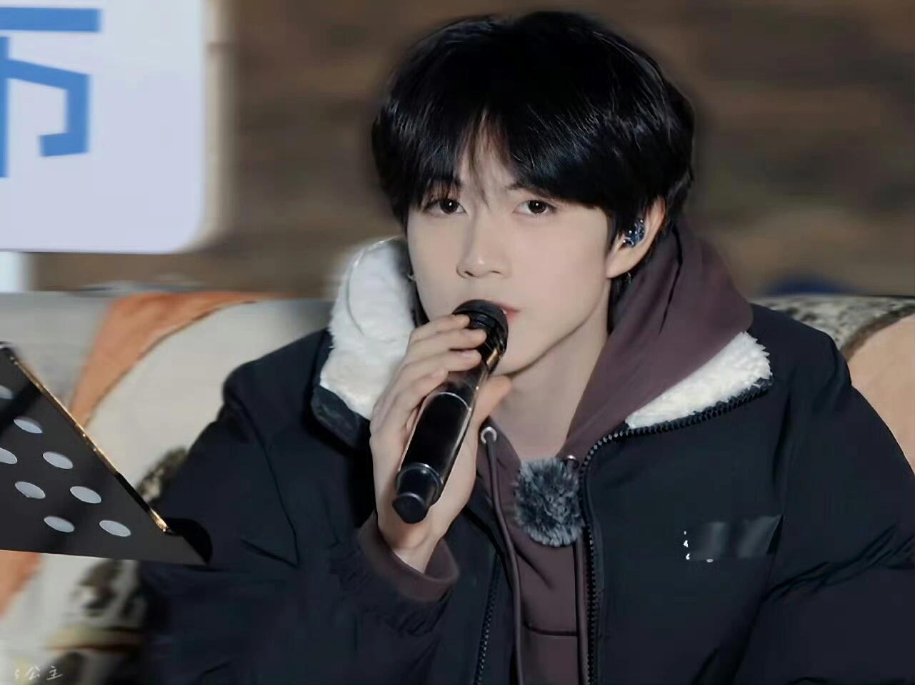 齿轮藏锋芒，柔心软时光：我眼中的赵一博