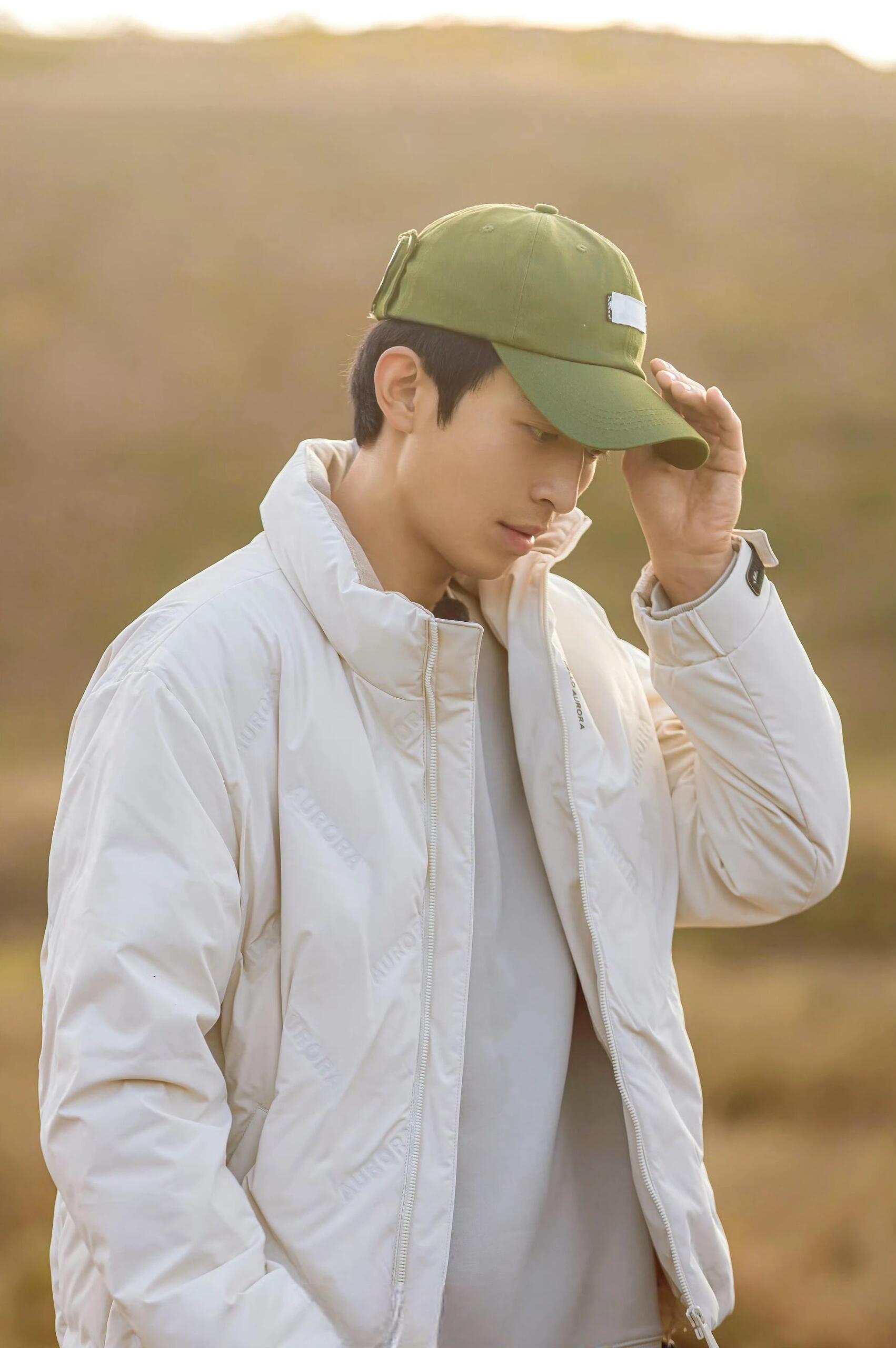 炊烟绕田埂，柔心煮清欢...