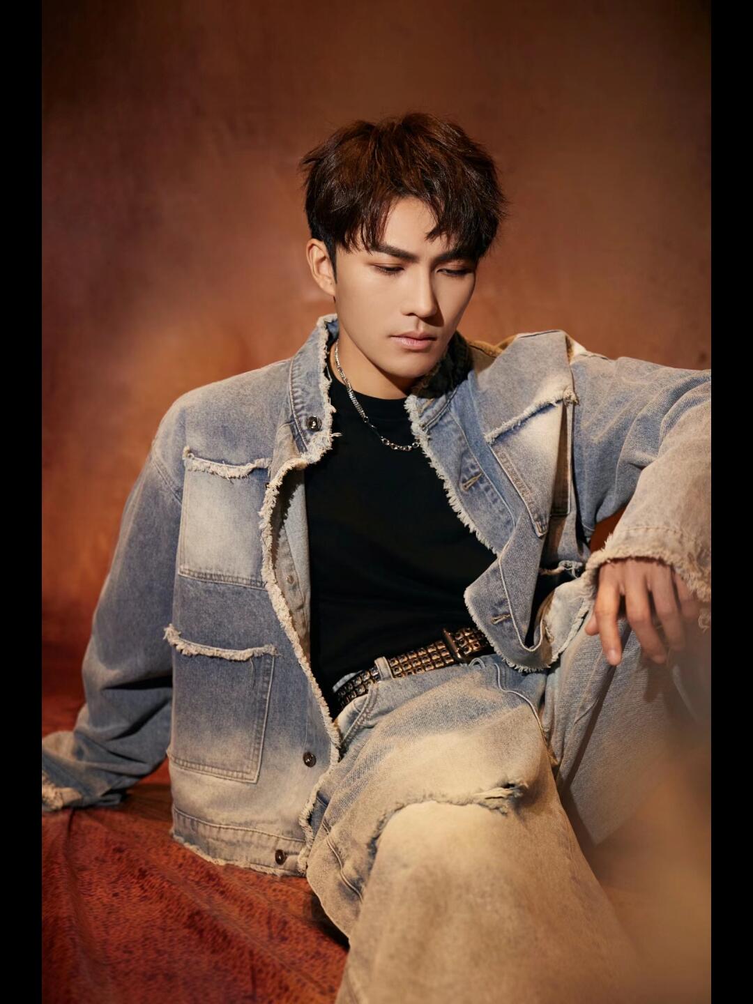 墨线画阡陌，榔头敲暖光...